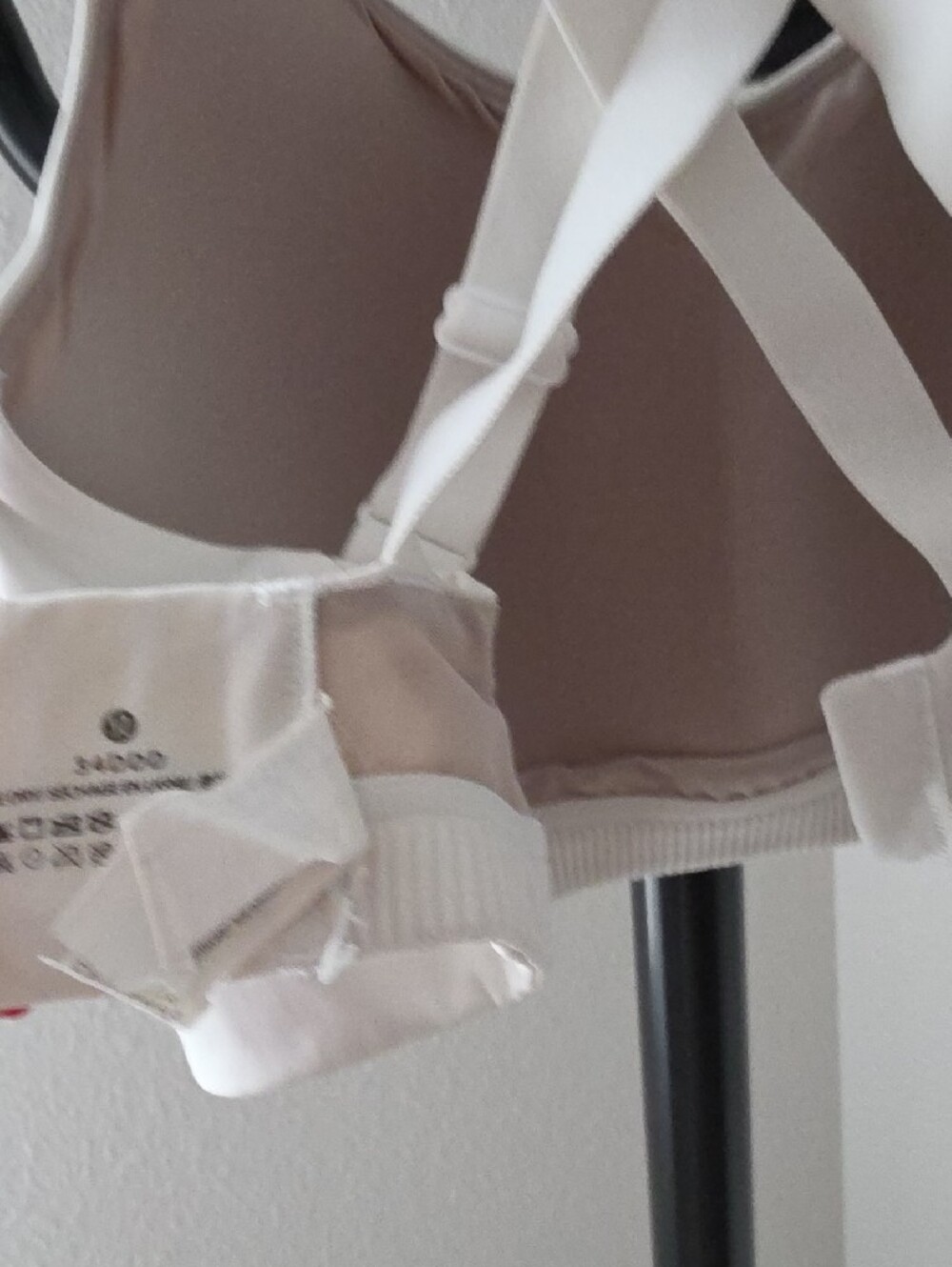 lululemon athletica White Crisscross Sports Bra - Picture 4 of 5